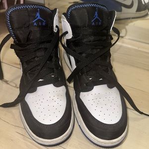 Nike Jordan's high tops barely worn